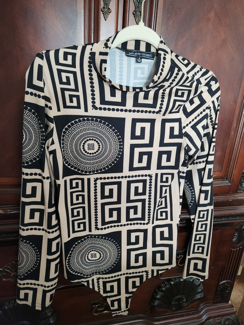Geometric Print Long-Sleeve Turtleneck Tee - Beige/Black